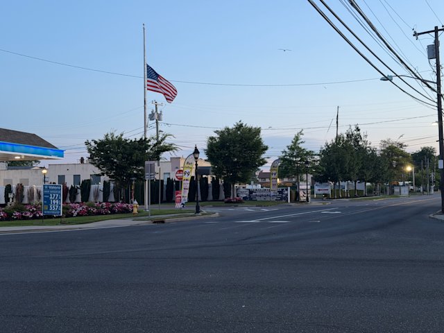Video thumbnail for Long Islanders try to beat the heat as temperatures continue to climb