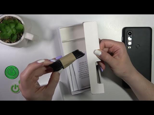 Video thumbnail for Does Cat S75 Come with Earbuds? | UNBOXING