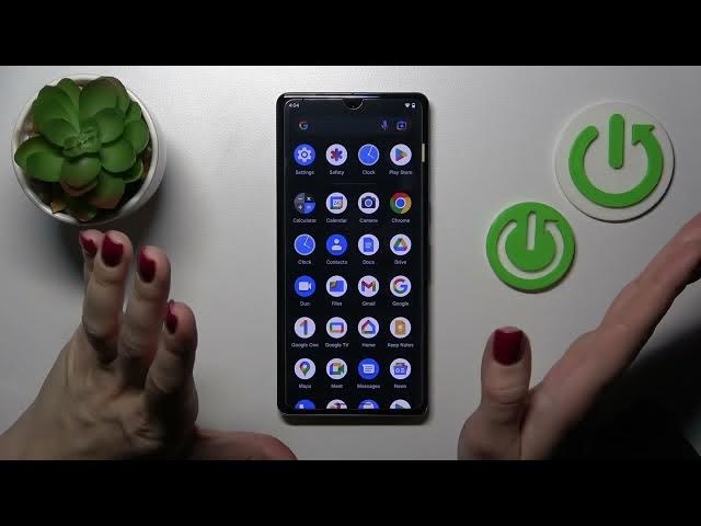 Video thumbnail for GOOGLE Pixel 7 Pro How to Use Quick Launch | Double Press Power Key