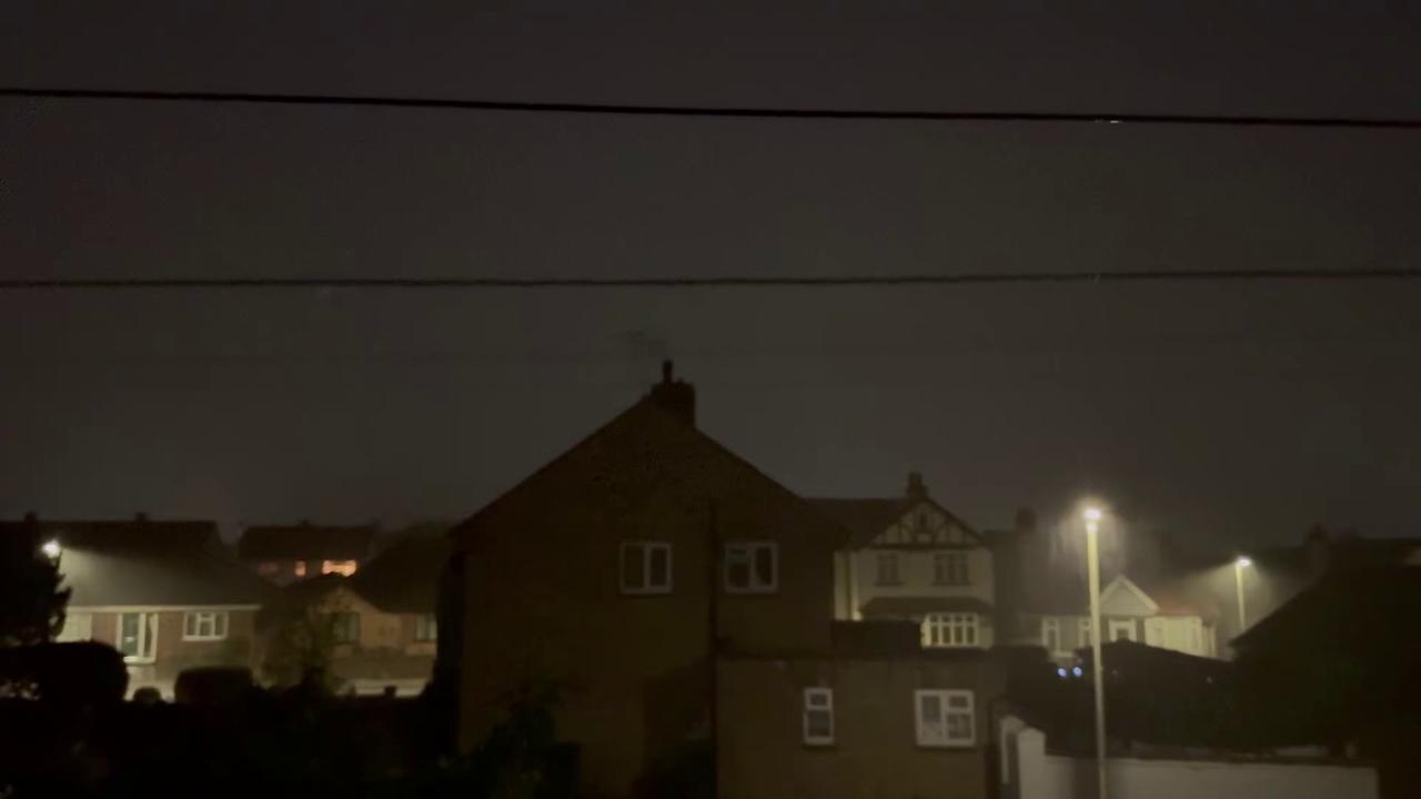 Video thumbnail for UK: Heavy Rain and Thunder Batter Herne Bay Overnight.