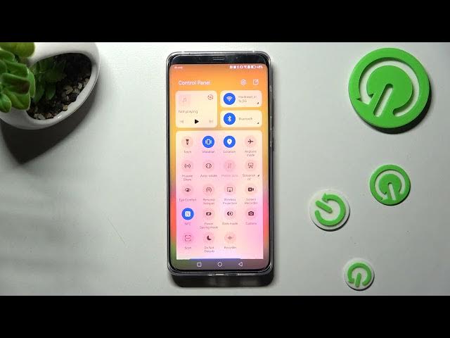 Video thumbnail for How to Turn On / Turn Off the Auto Display Rotate Feature on the HUAWEI Mate 50 Pro