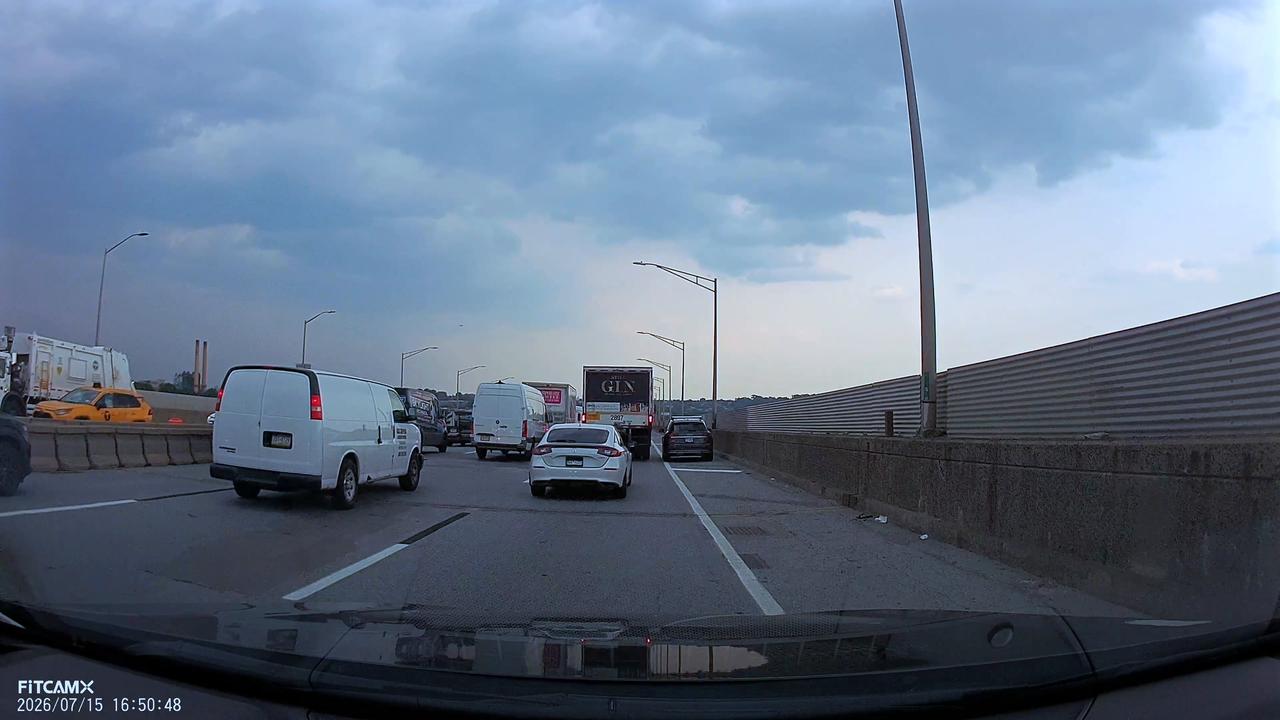 Video thumbnail for Car Activates Illegal Remote License Plate Cover