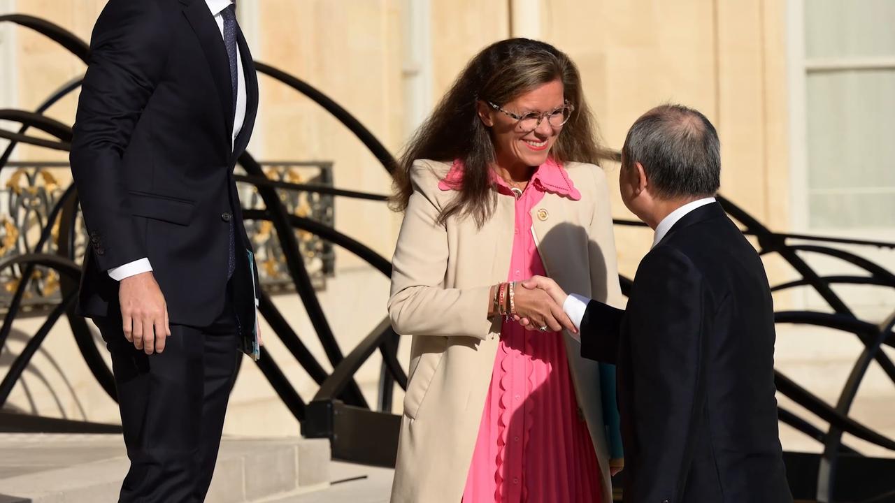 Video thumbnail for France: Macron meets SoftBank CEO Masayoshi Son in Paris.