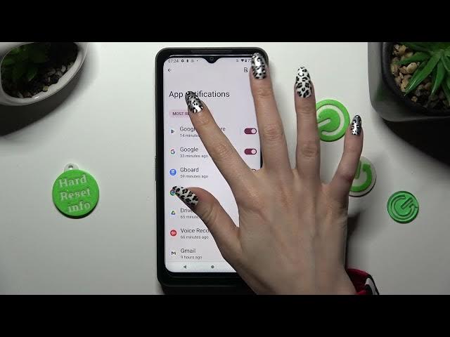 Video thumbnail for How to Turn On & Off App Notifications on CAT S75?