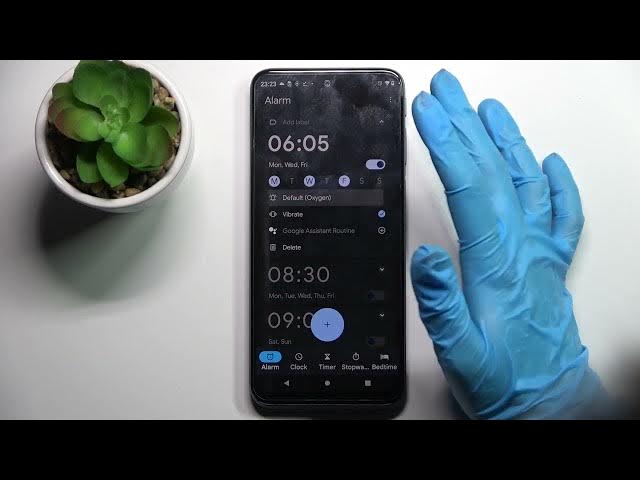 Video thumbnail for How to Set Up Alarm Clock on MOTOROLA MOTO G31 – Schedule Alarms