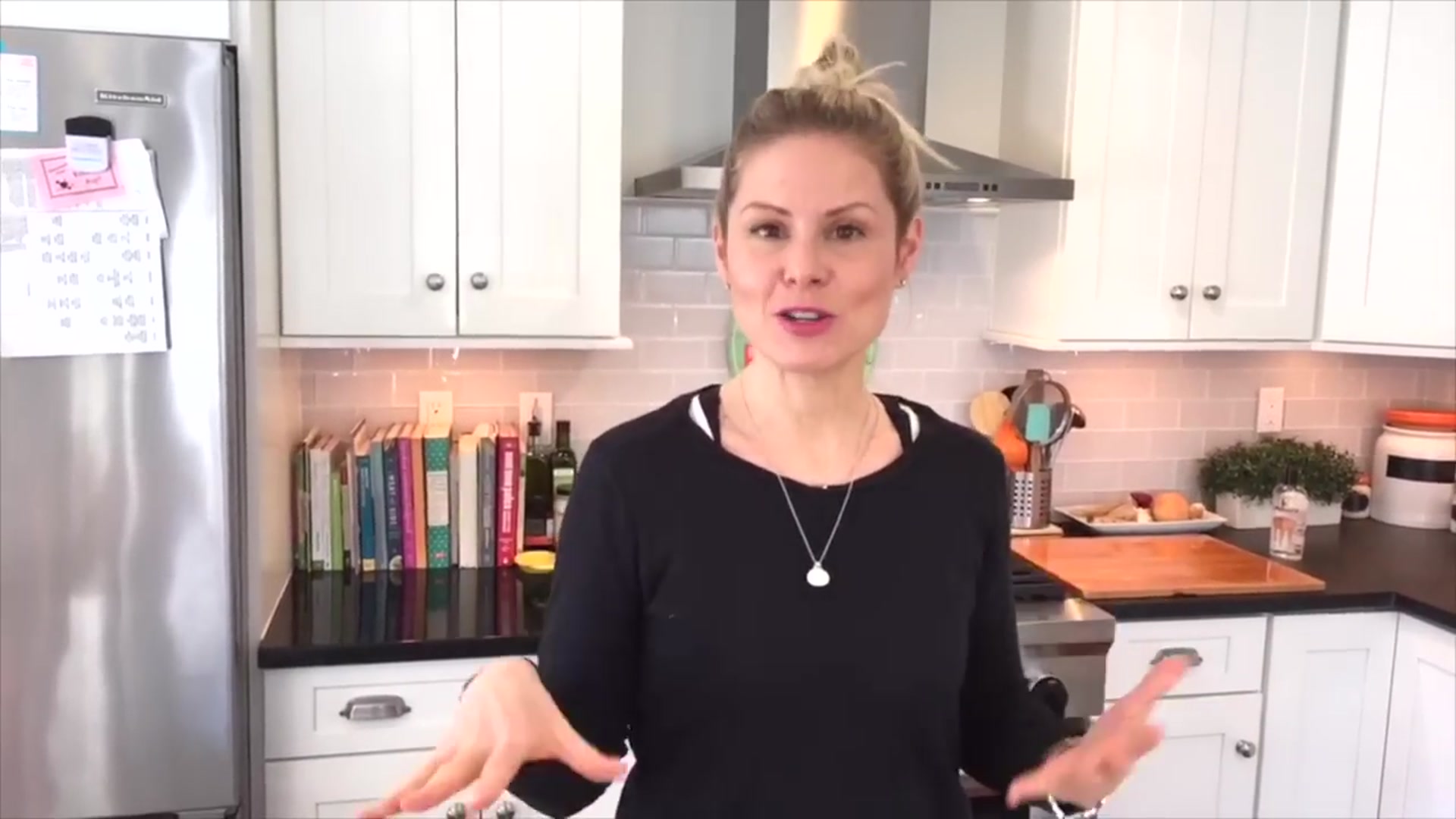 Video thumbnail for 13.No Bake Oatmeal Energy Balls Recipe with Chocolate Chips (720p 30fps)