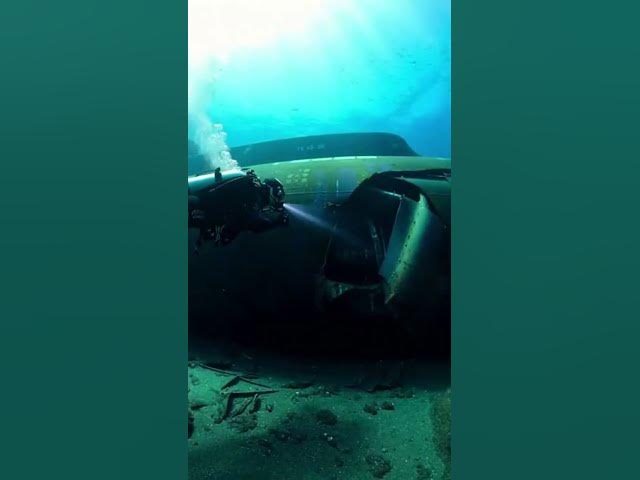Video thumbnail for Diver Discovers Wreck of a Submarine Near California — What He Sees Inside Is Terrifying