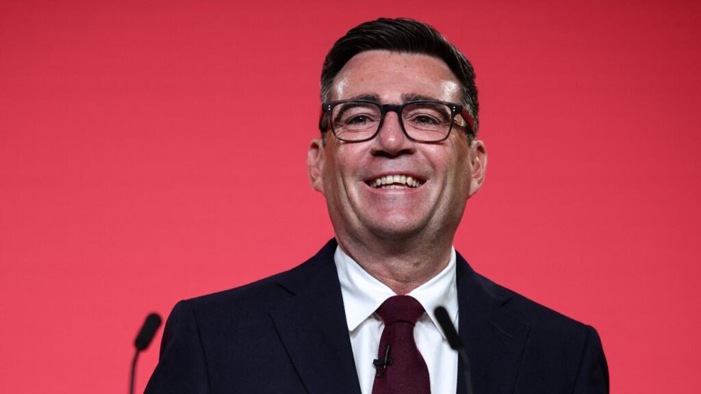 Video thumbnail for Replay: Andy Burnham addresses Labour MPs as he becomes new party leader