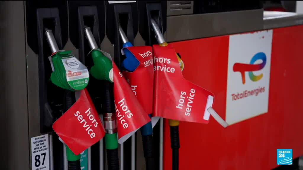 Video thumbnail for France: Government hosts energy meeting amid fuel price tensions