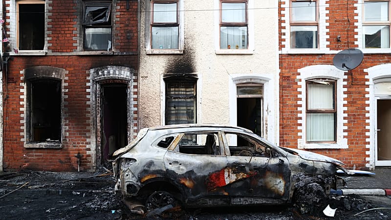 Video thumbnail for Anti-immigration protests turn violent after Belfast stabbing