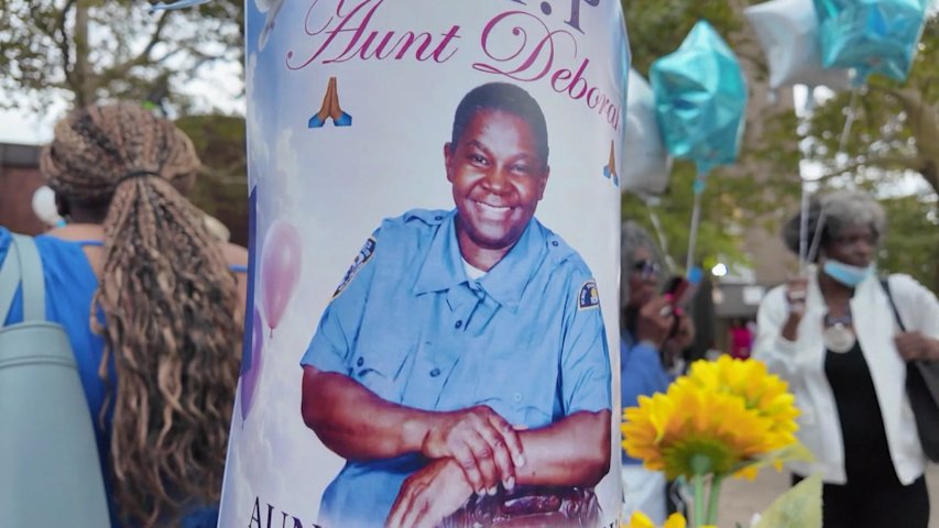 Video thumbnail for 'Like a mother figure.' Beloved school crossing guard of 4 decades dies East Flatbush