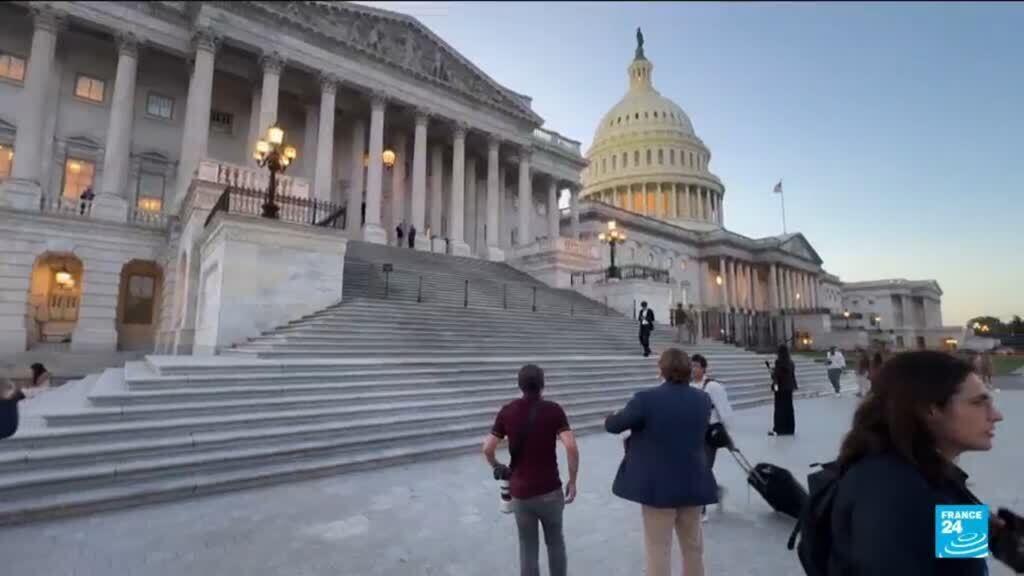 Video thumbnail for US Congress passes Russia sanctions bill