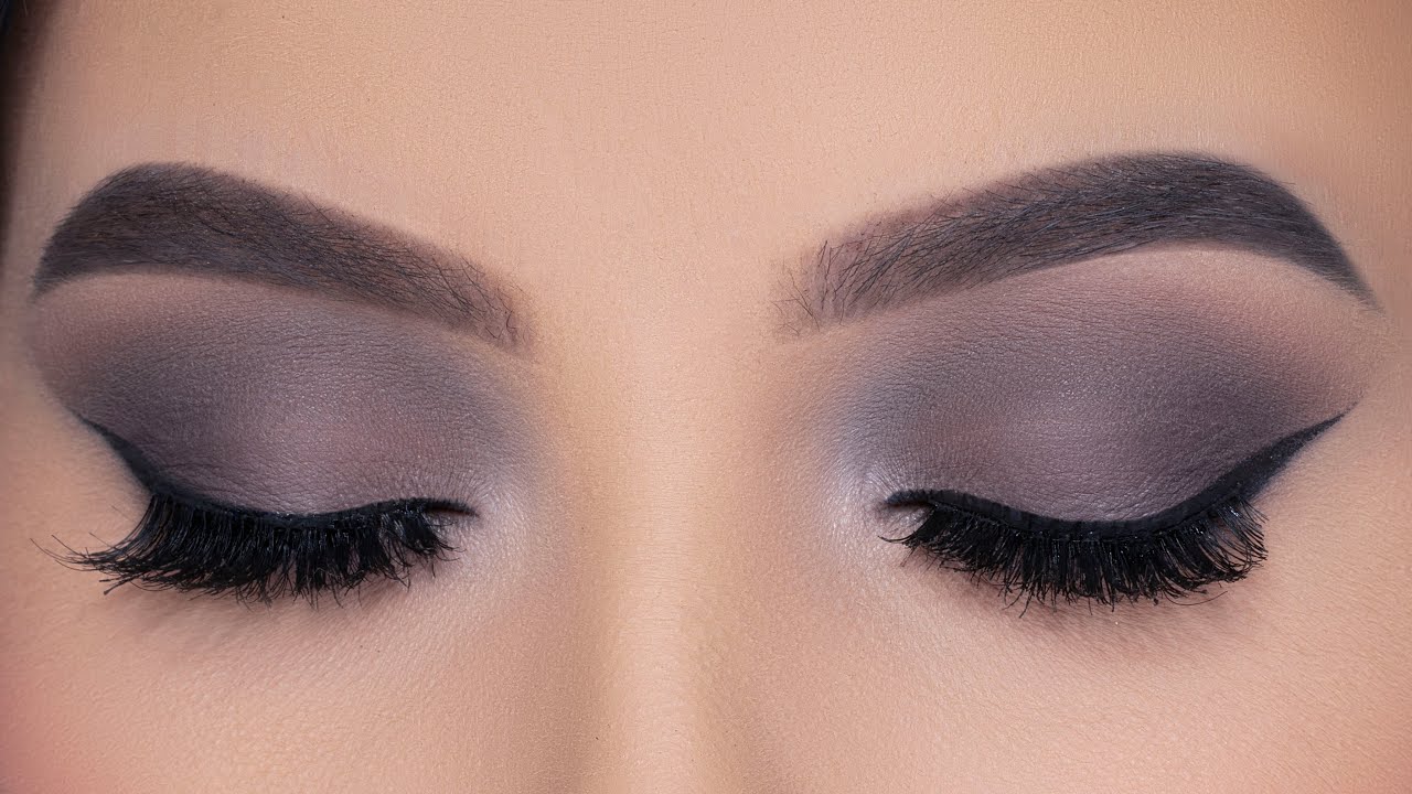 Video thumbnail for Cool Toned Winged Liner Eye Look Tutorial