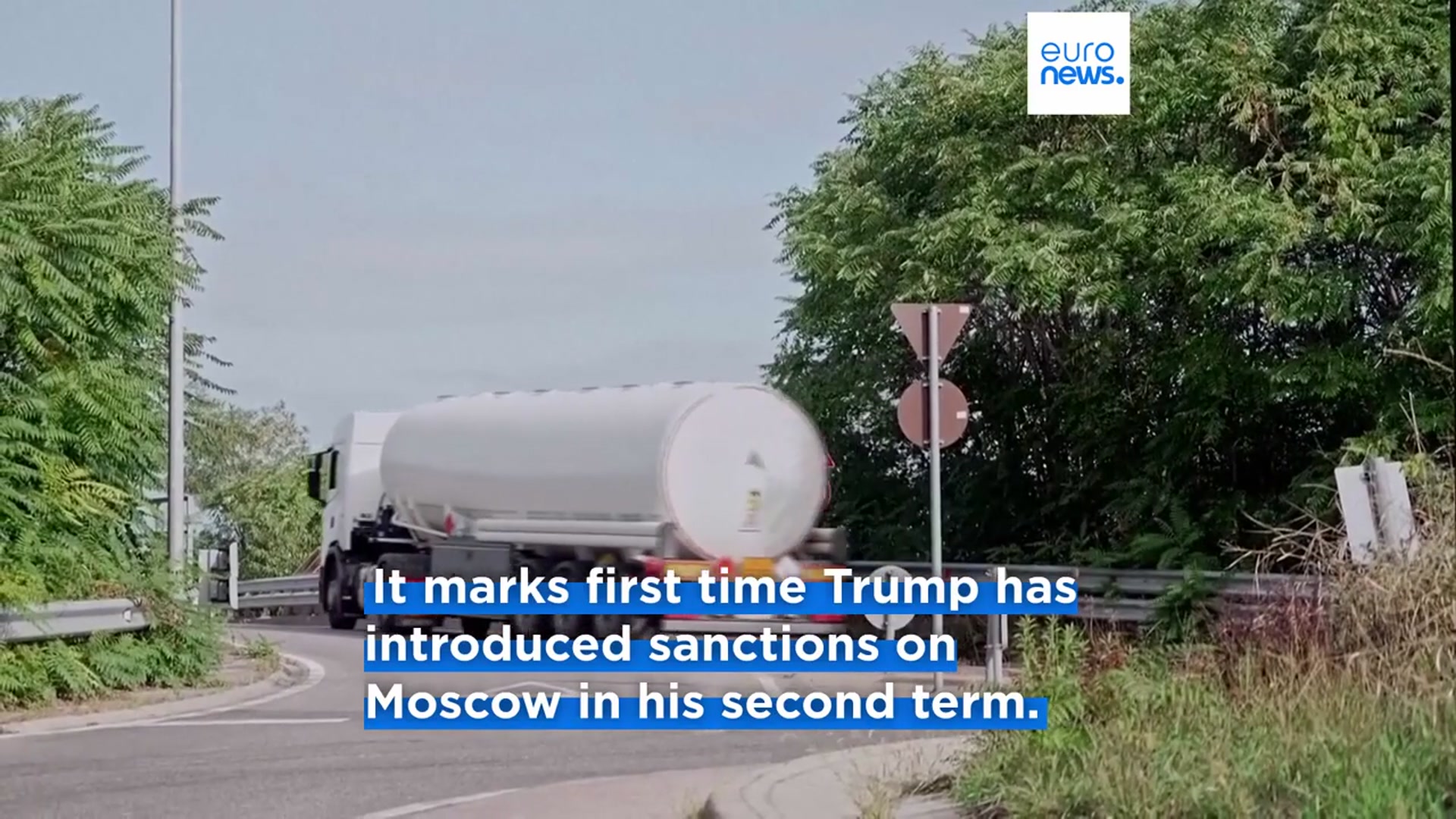 'Video thumbnail for EU and US impose new sanctions on Russia to force ceasefire in Ukraine'