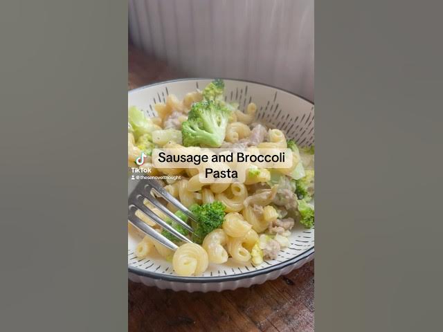 'Video thumbnail for Creamy sausage and broccoli pasta ready in 30 minutes'