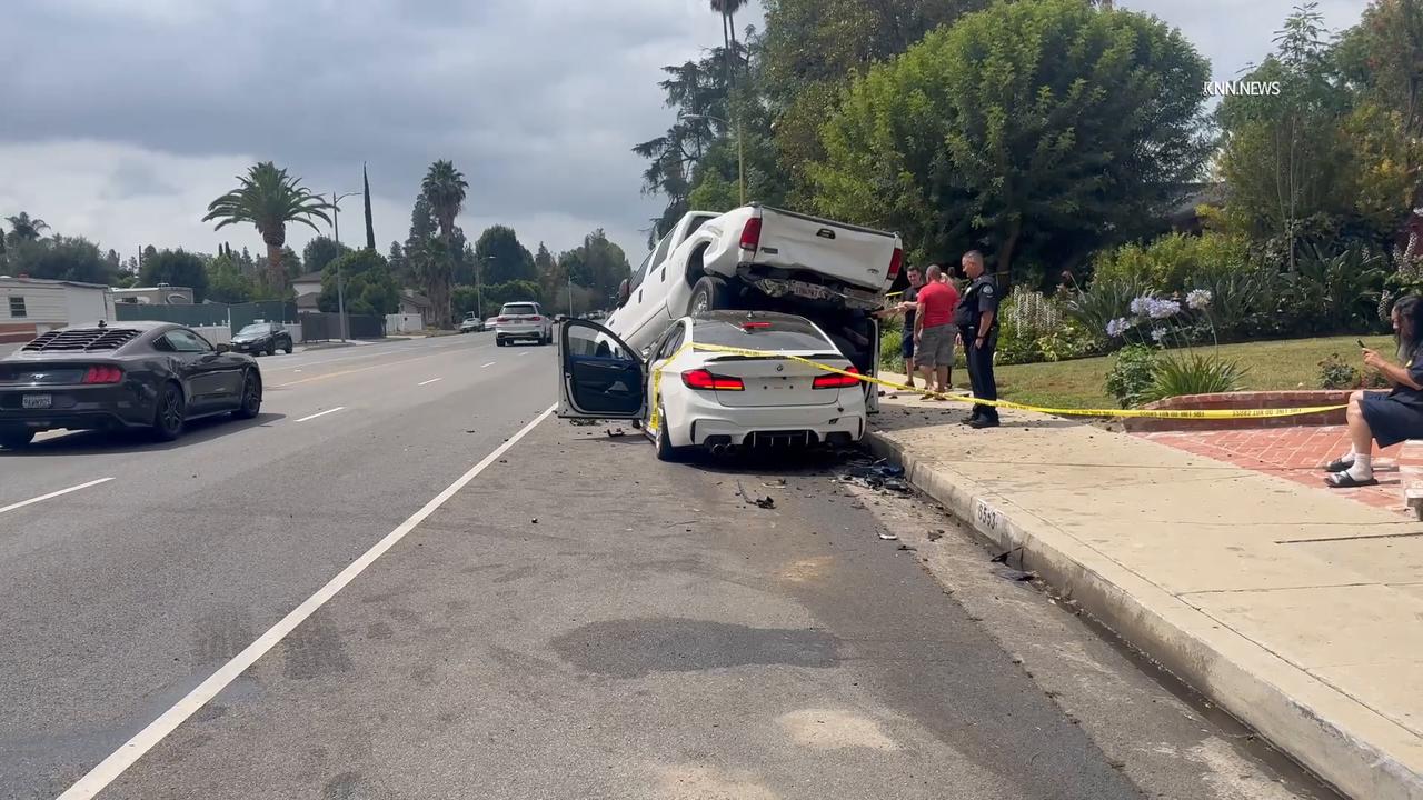 Video thumbnail for US, Los Angeles: West Hills Multi-Vehicle Collision Leads to Arrest Part 1.