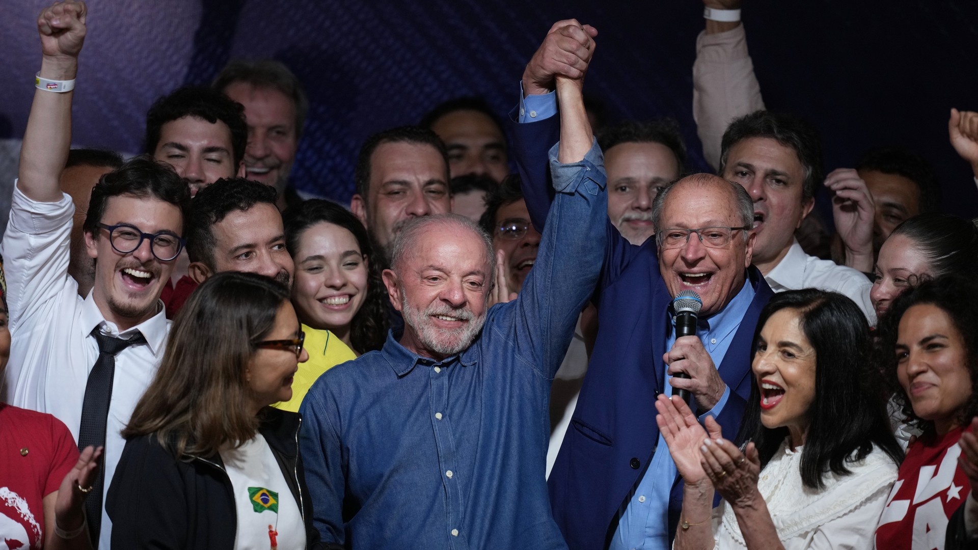 Video thumbnail for Brazil’s Bolsonaro refuses to concede, seeks to overturn Lula’s historic election win