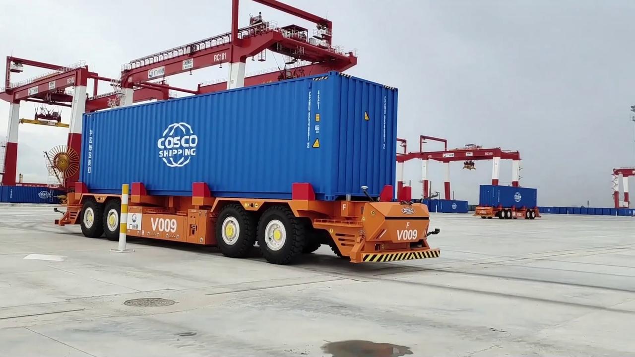 Video thumbnail for China: Smart port empowers Asia-Pacific connectivity at Guangzhou's Nansha.