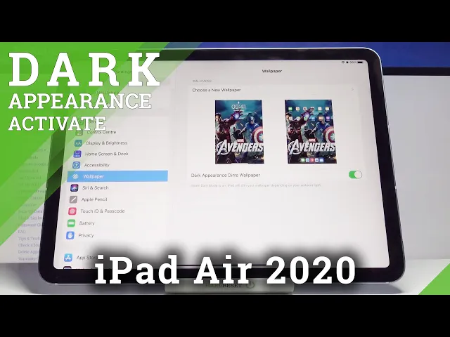 Video thumbnail for How to Activate Dark Appearance on iPad Air 2020 – Dim Wallpaper