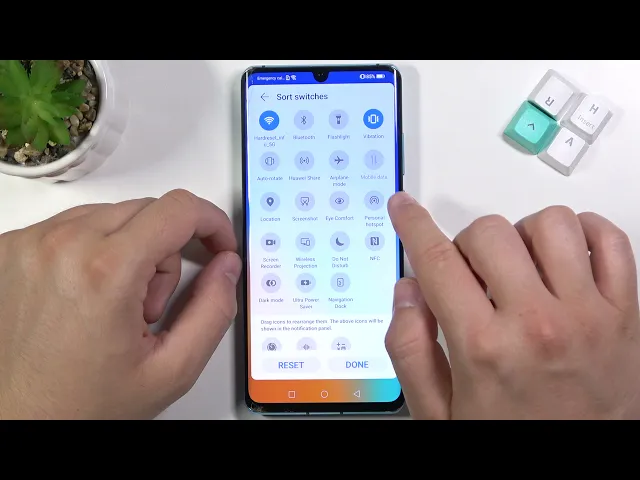 Video thumbnail for How to Adjust Notification Panel Shortcuts in HUAWEI P30 Pro – Customize Notification Shortcuts
