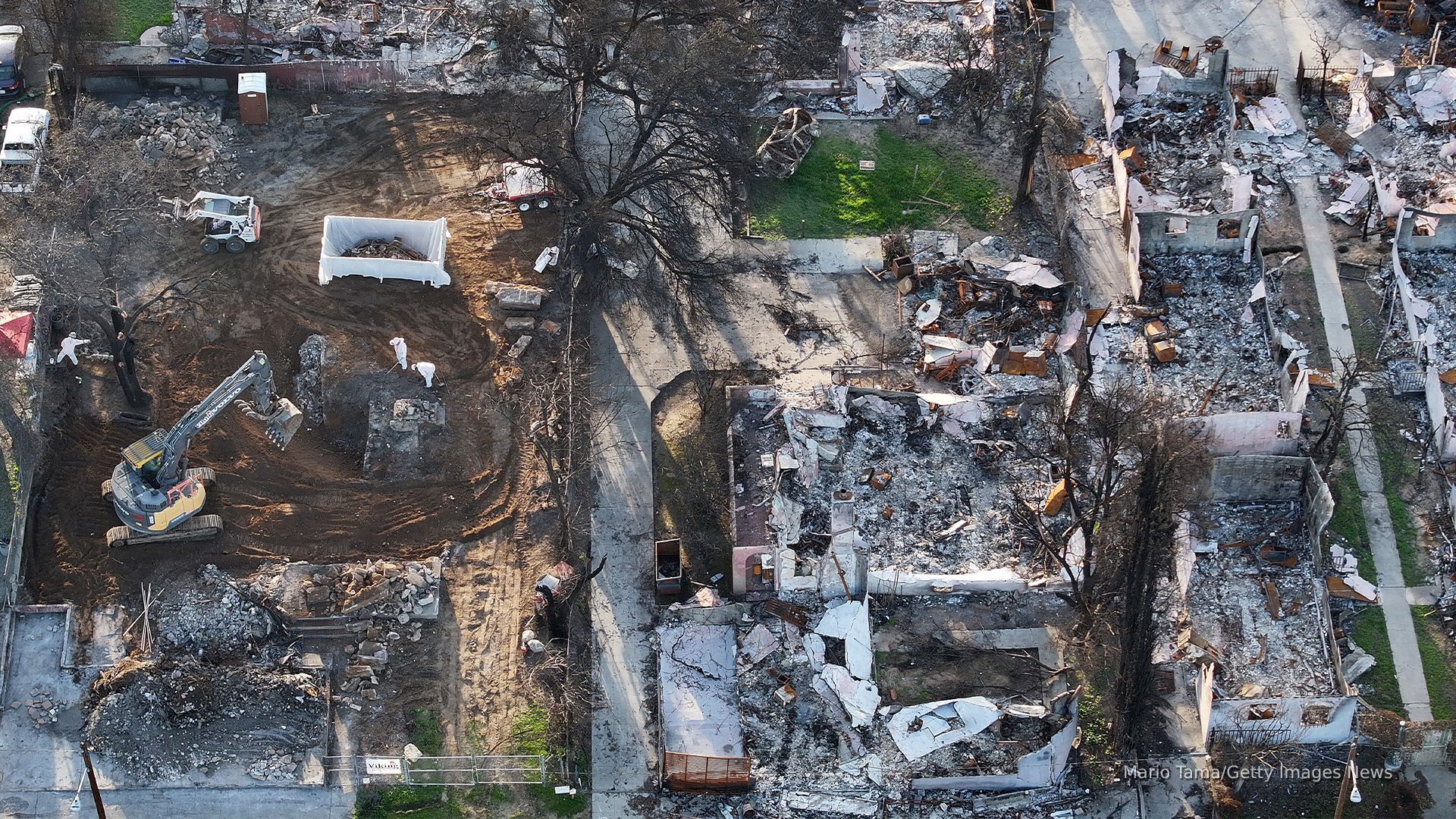Video thumbnail for Lawyers blame decommissioned transmission tower for deadly Eaton fire