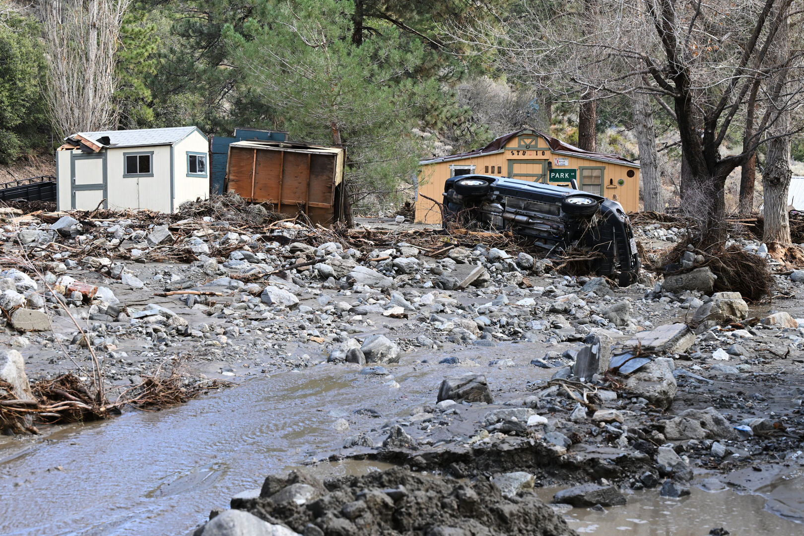Video thumbnail for California floods: Storm brings torrential rain with more on the way