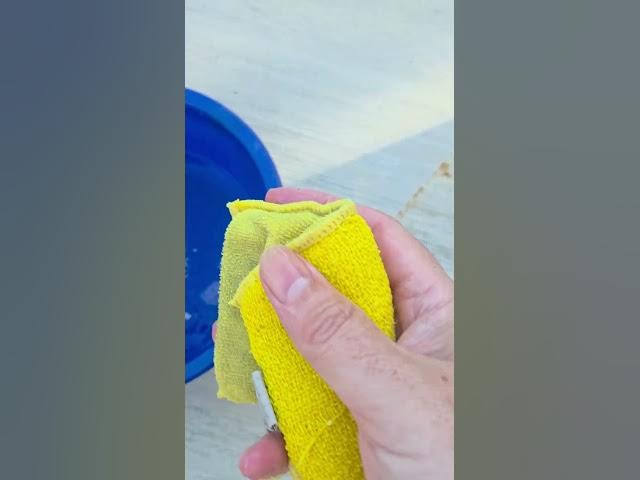 Video thumbnail for Éliminer la Rouille sur Dalles Extérieures : La SOLUTION Facile ! #Bricolage #Entretien #Terrasse