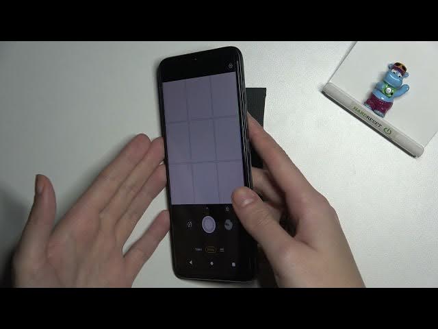 Video thumbnail for How to Manage Camera Grid Lines in MOTOROLA Moto E20 – Find Assistive Lines