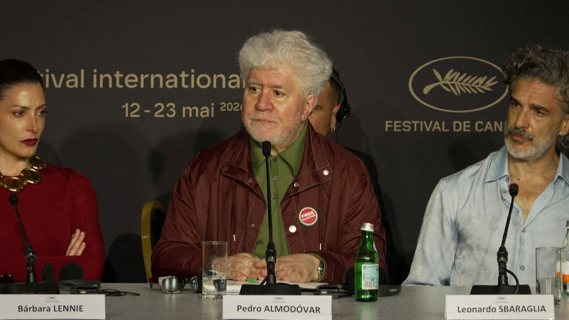 Video thumbnail for Oscar-winning director calls Trump, Netanyahu and Putin ‘monsters’