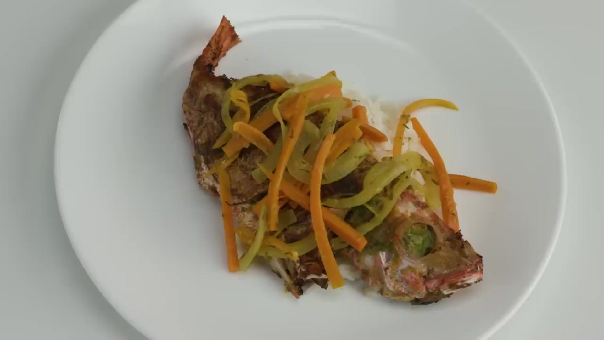 Video thumbnail for Caribbean People Try Each Others Red Snapper(720P HD)