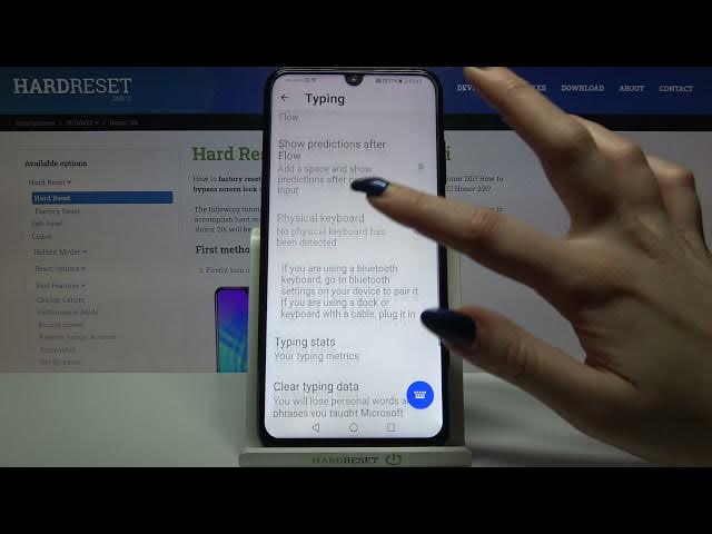 Video thumbnail for How to Enter Text Correction Options in Honor 20i – Keyboard Settings
