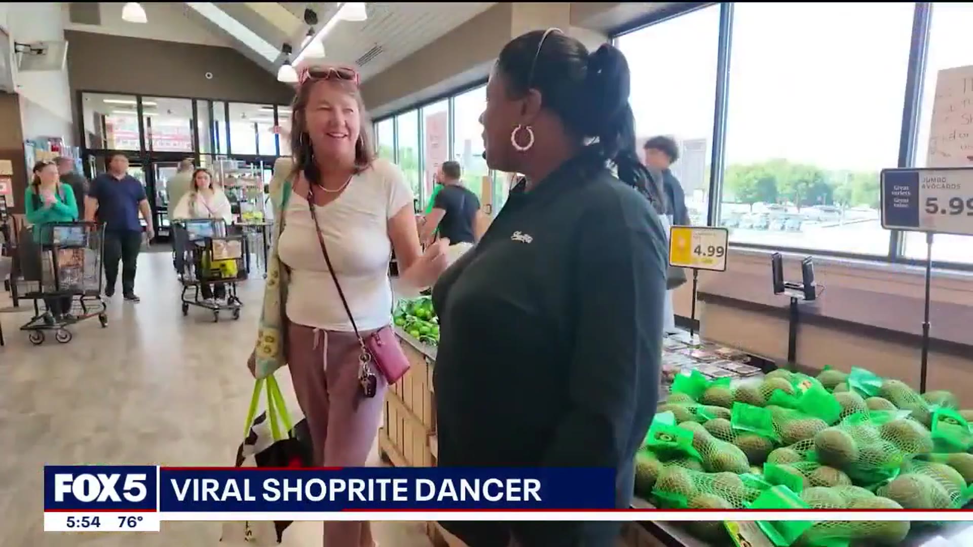 'Video thumbnail for Viral NJ ShopRite dancer lures customers in Paramus'