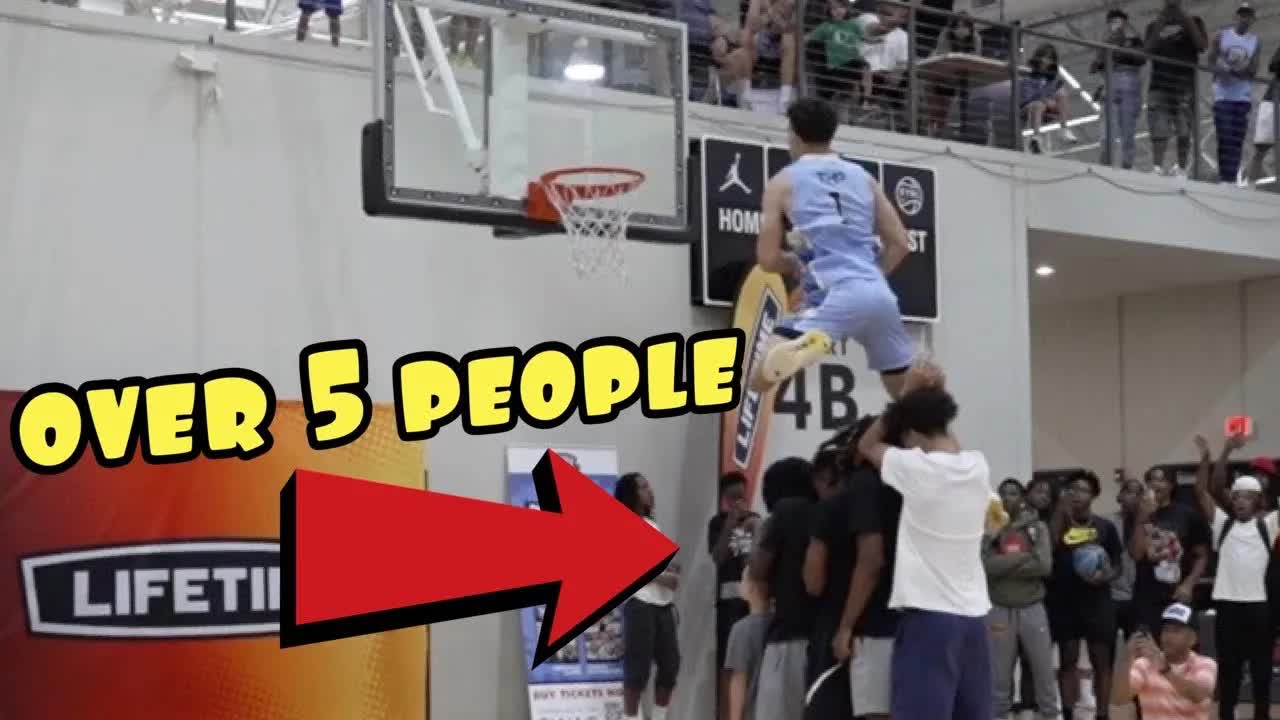 Video thumbnail for ENTIRE HEAD ABOVE THE RIM | Isaiah Rivera Dallas Dunk Camp
