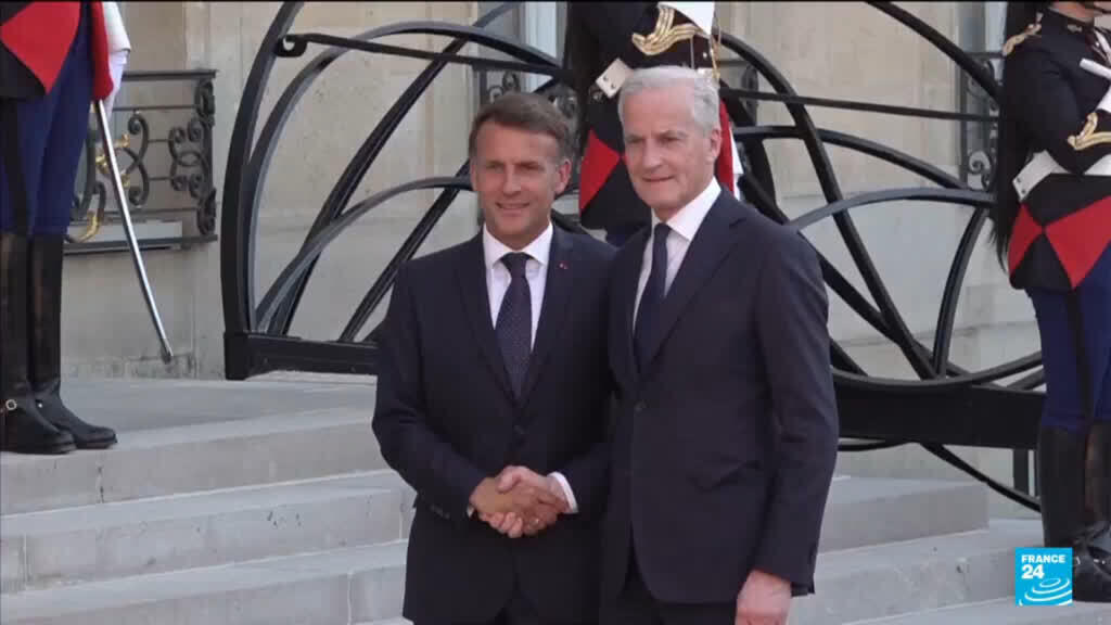 Video thumbnail for Norway will come under France's nuclear umbrella