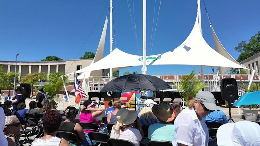Video thumbnail for Locals celebrate reopening of historic Orchard Beach Pavilion