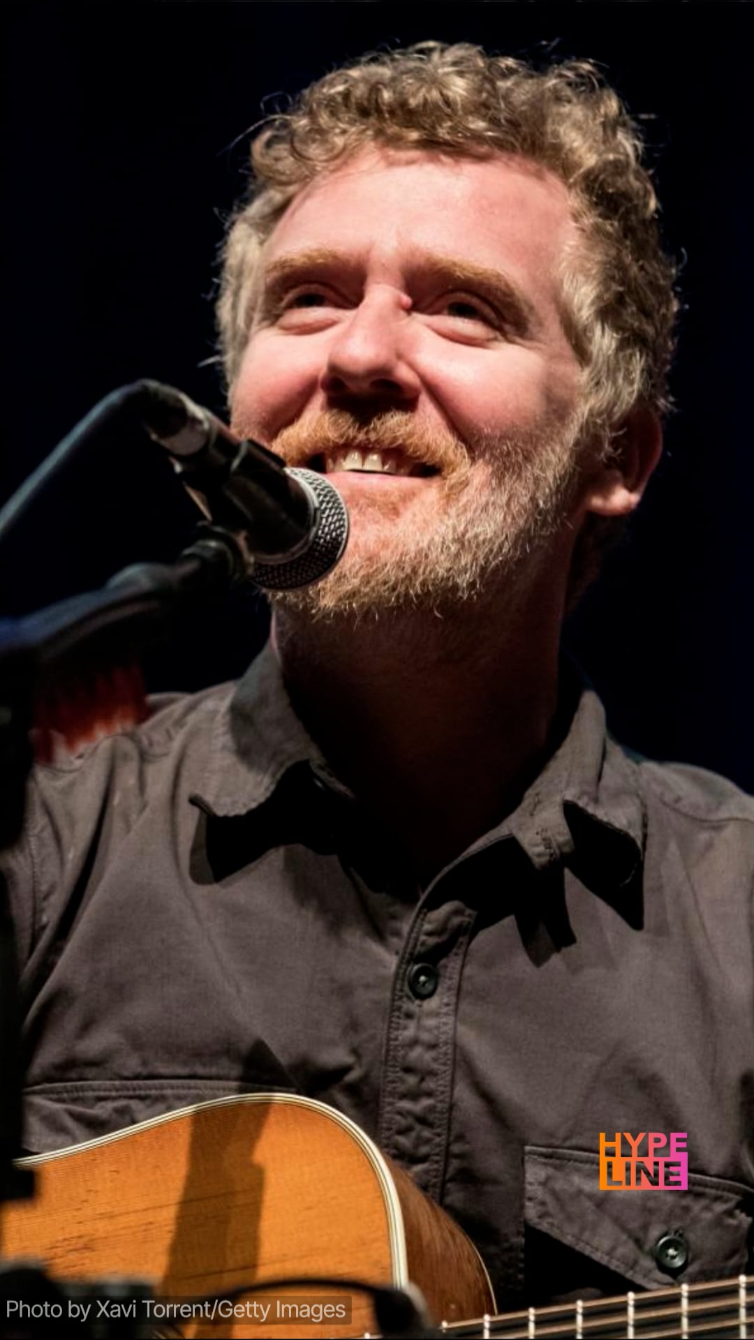 Video thumbnail for How Irish Singer Glen Hansard Accidentally Won An Oscar