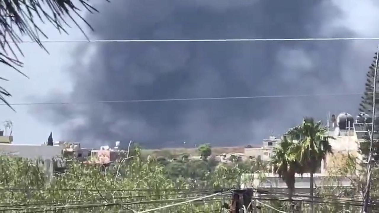 Video thumbnail for Lebanon: Targeting hits Al-Bass refugee camp in Tyre.