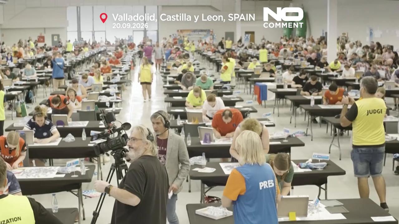 Video thumbnail for Who can solve it fastest? Speed puzzlers race against the clock at World Championships