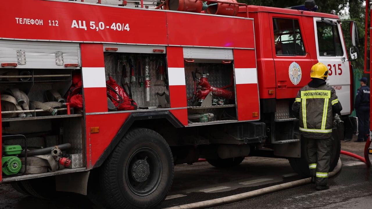 Video thumbnail for Russia: Fire in Mytishchi Municipality, Moscow Region.
