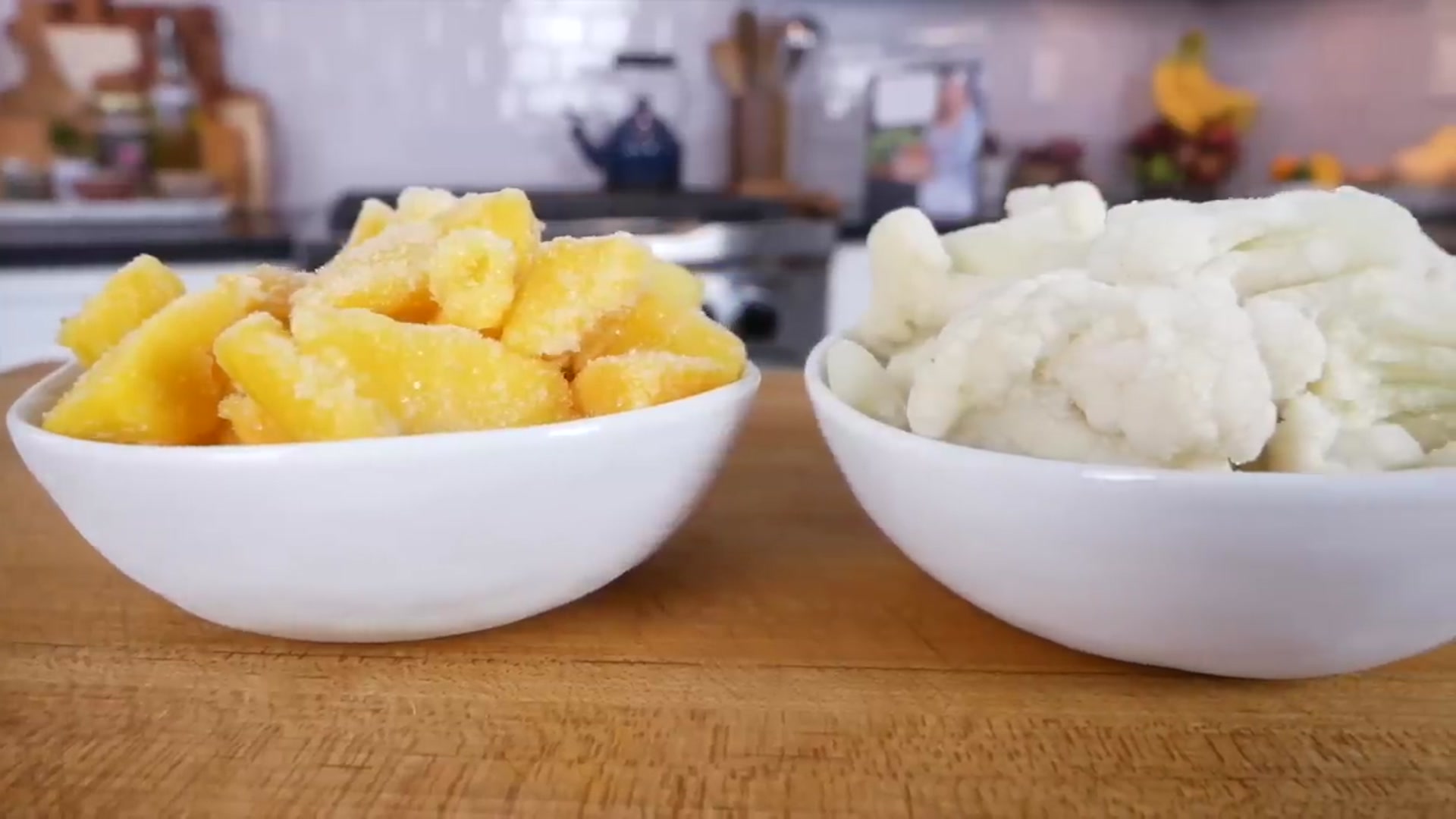 Video thumbnail for 25.BANANA BREAKFAST SMOOTHIE ¦ with peanut butter & oatmeal (720p 30fps)