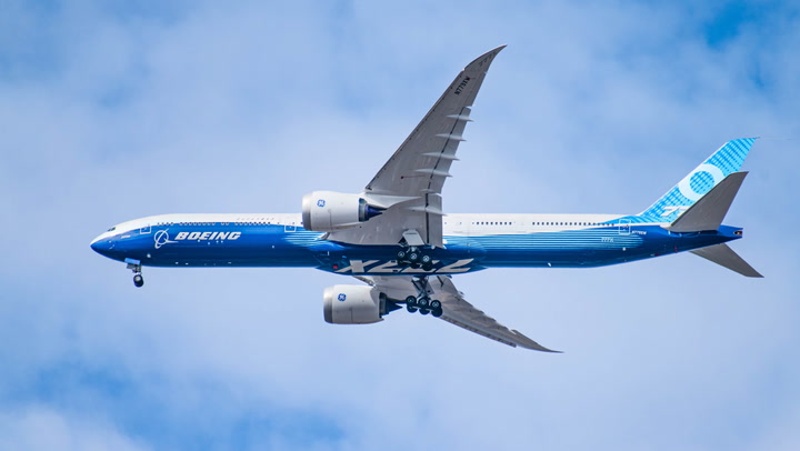 Video thumbnail for Boeing Says Financial Recovery Comes Before A New Jet