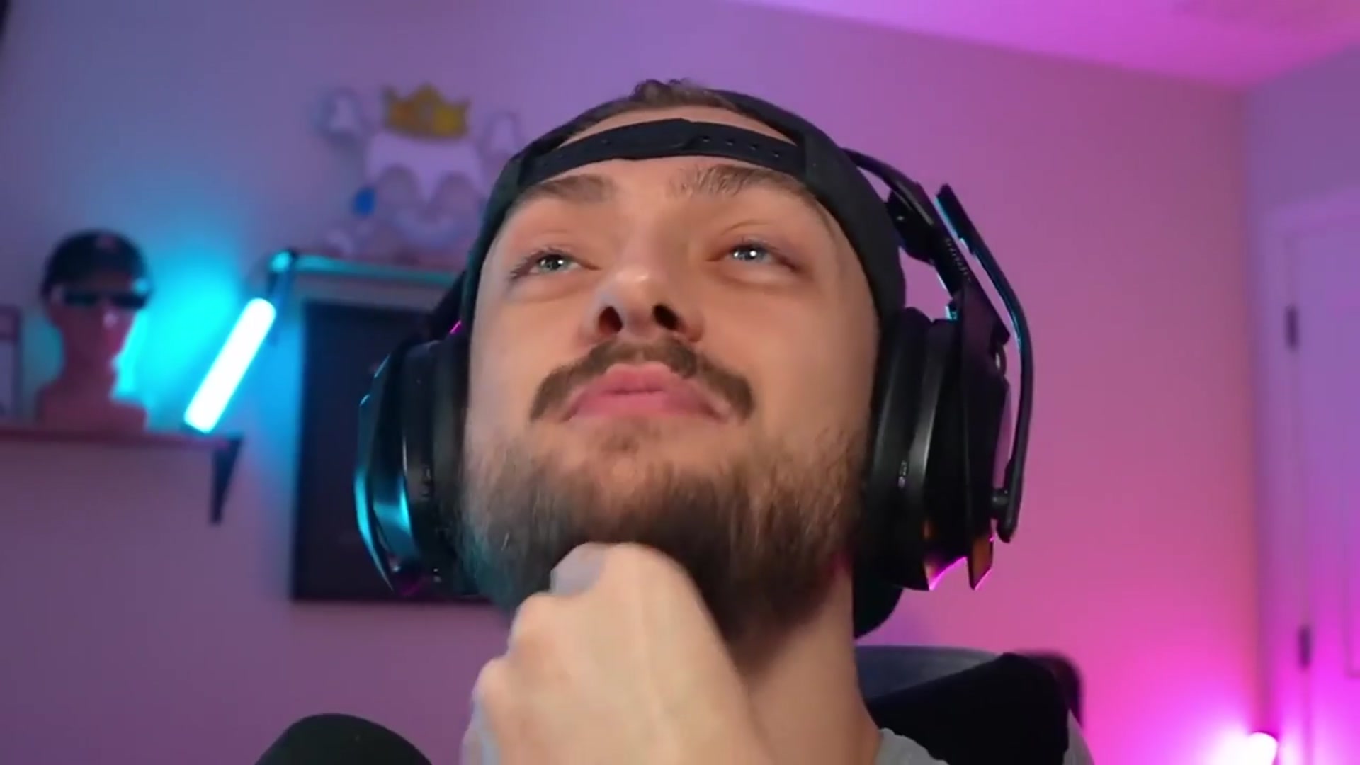 Video thumbnail for Gaslighting Randoms With My SOUNDBOARD On Call of Duty!