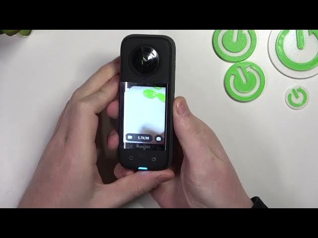 Video thumbnail for Insta 360 X3 - How To Power Off