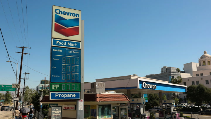 Video thumbnail for Chevron Bets Big on Venezuela’s Oil Comeback