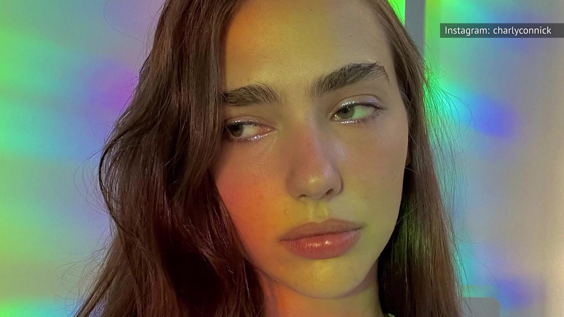 'Video thumbnail for Harry Connick Jr's Daughters Grew Up To Be Gorgeous'