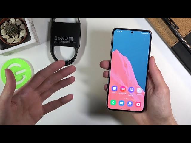 Video thumbnail for SAMSUNG Galaxy S21+ UNBOXING