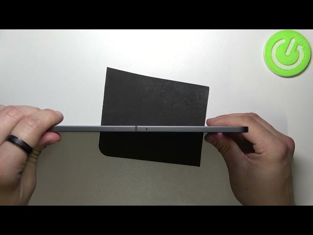 Video thumbnail for How to Connect Headphones to LENOVO Tab P12 Pro - Plug In Headphones