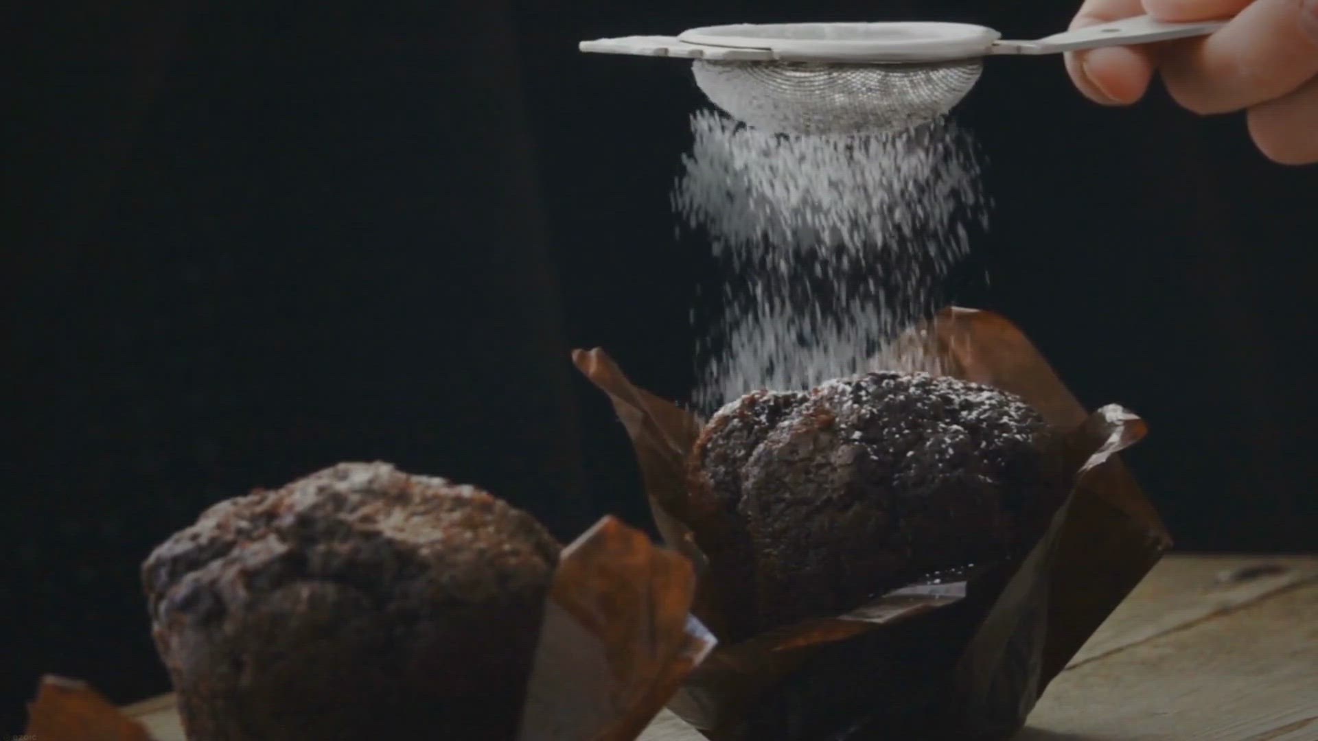 Video thumbnail for How to Thaw Cool Whip in Minutes? Quick and Easy Method