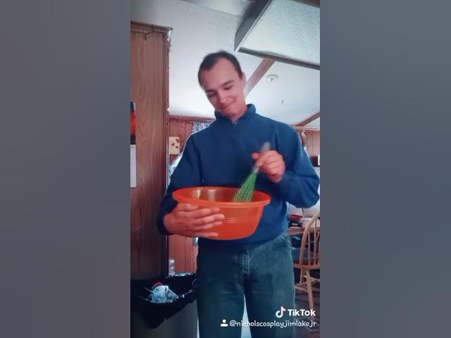 Video thumbnail for Cosplaying James Lake Jr.