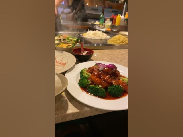 Video thumbnail for Eating good hibachi with my โค๏ธ she be acting funny ๐